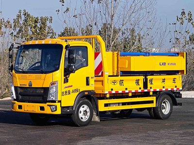 重汽蓝牌100K-虹宇牌HYS5040TFZZ6型防撞缓冲车